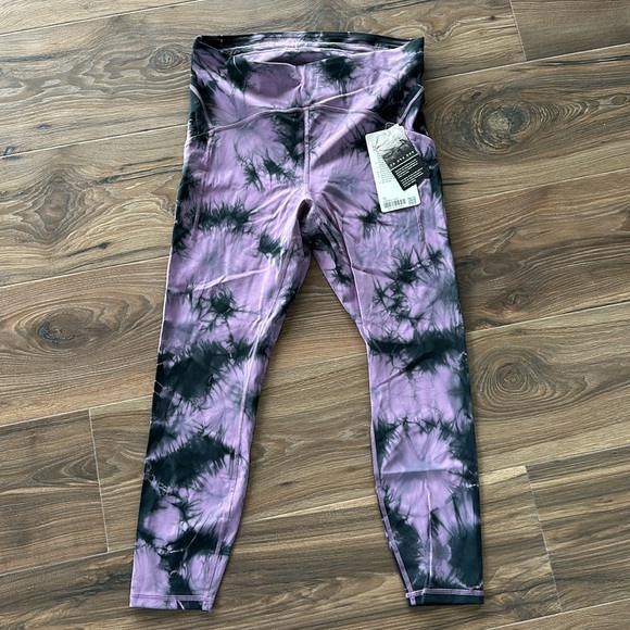 Brand new with tags Lululemon tie dye - Picture 1 of 1
